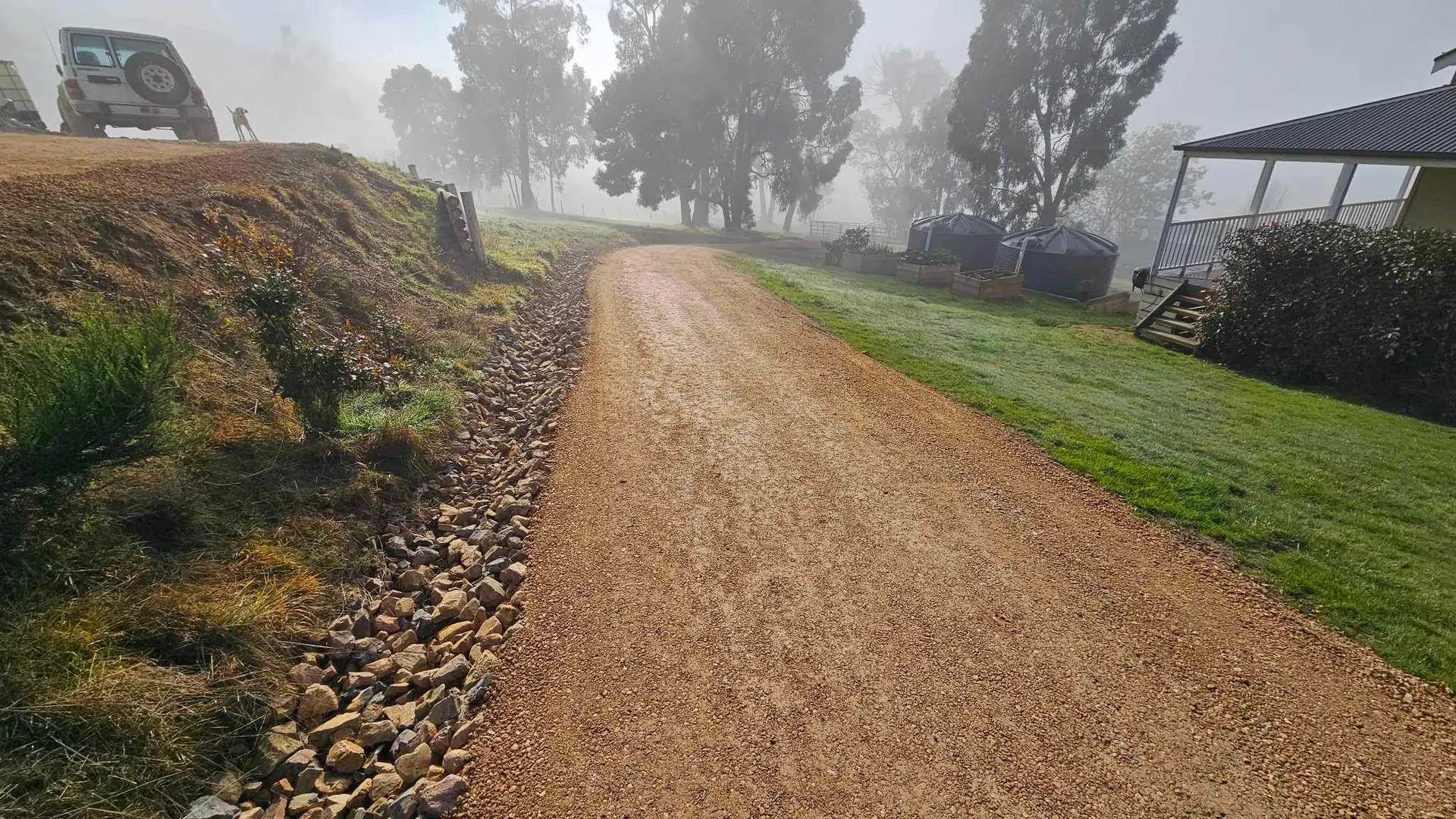 Crushed rock driveway construction Central Victoria