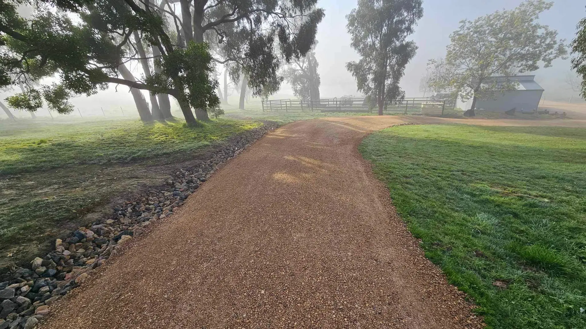 Crushed rock driveway construction Central Victoria