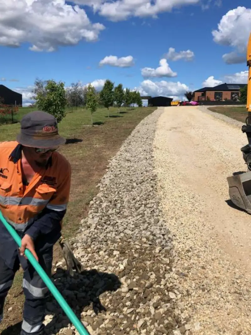 Crushed rock driveway construction Central Victoria