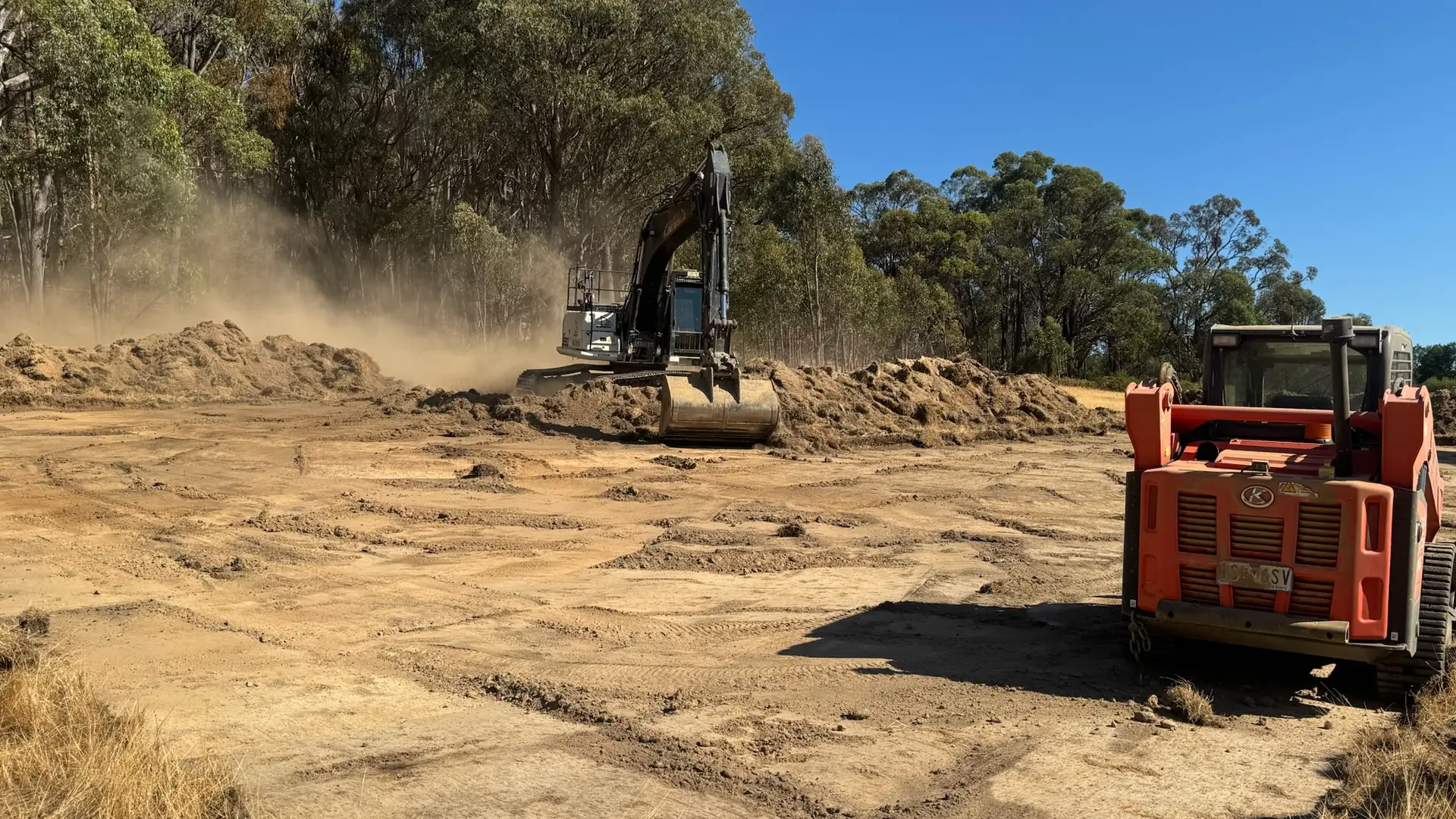 Earthmoving contractors Central Victoria
