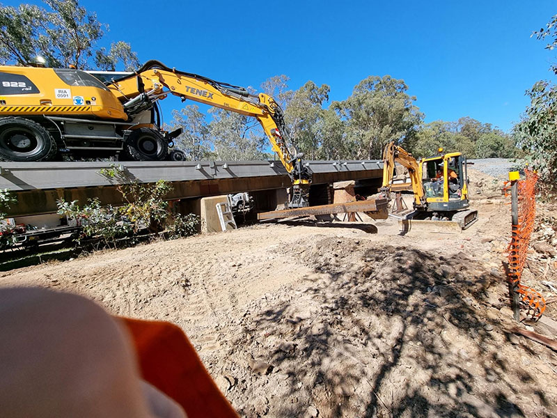 Excavator performing site cuts in Central Victoria
